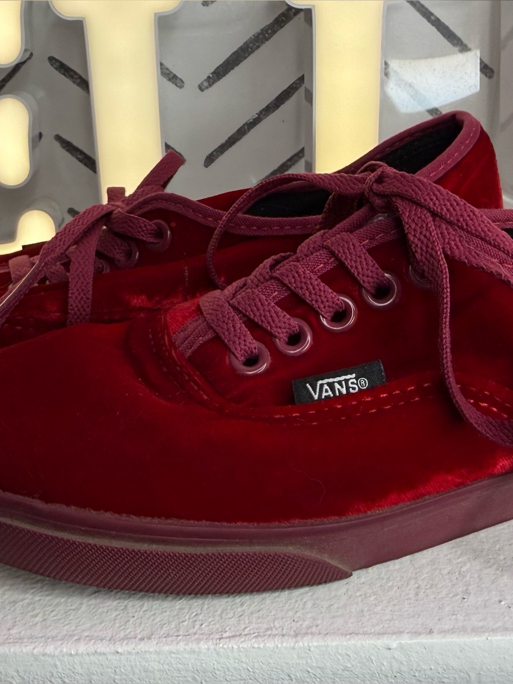 Vans Women’s 7 or Men’s 5.5 Burgundy Velvet Authentic Sneakers